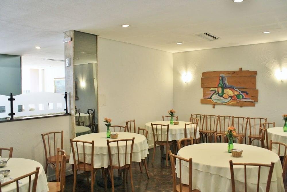艾鲁库里提巴酒店 外观 照片